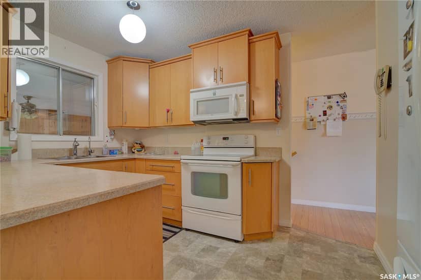 3003 Doan DRIVE — photo 8 of 40