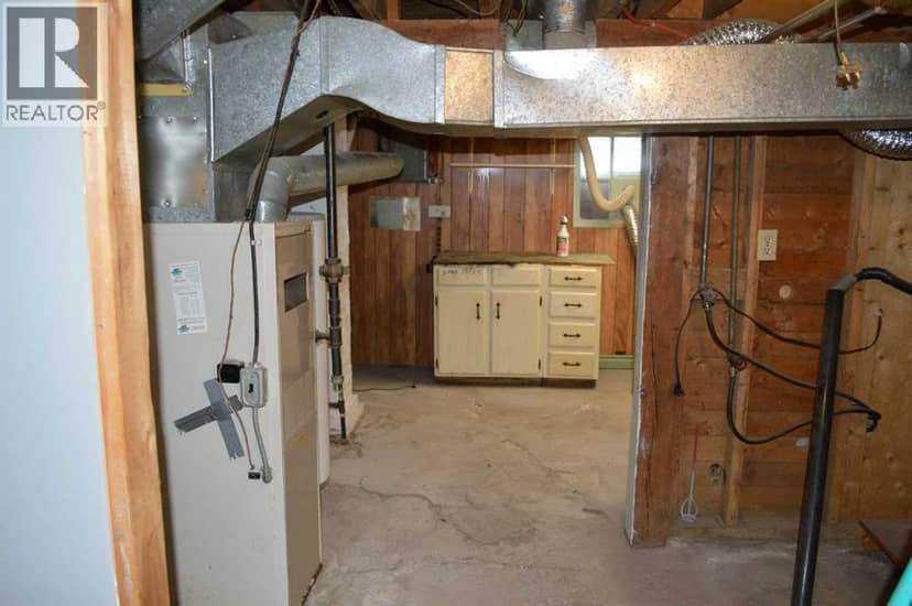5259 51 Street — photo 15 of 24