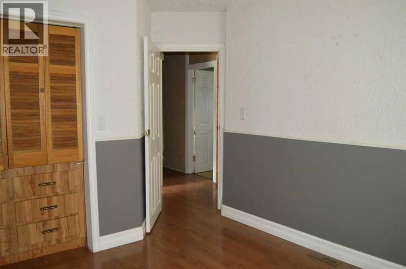 5259 51 Street, Lacombe, photo 8