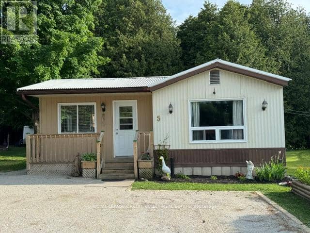 5 Laurel Lane W, Erin
