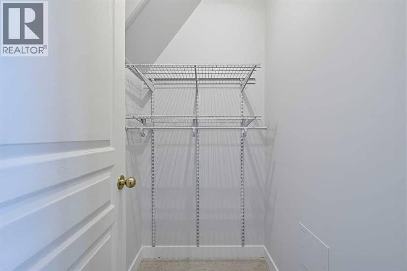 1215 15 Avenue SW — photo 16 of 26