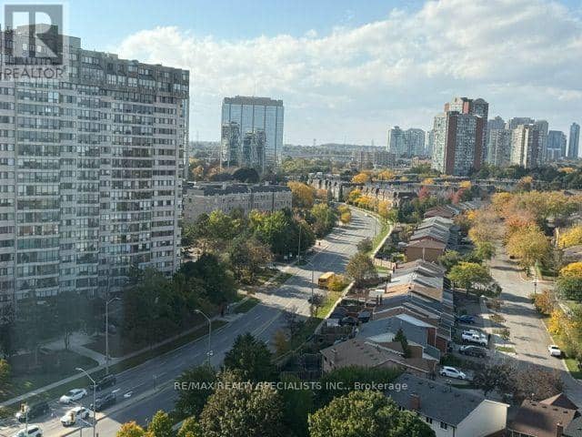 1502 - 200 Burnhamthorpe Road E — photo 19 of 27