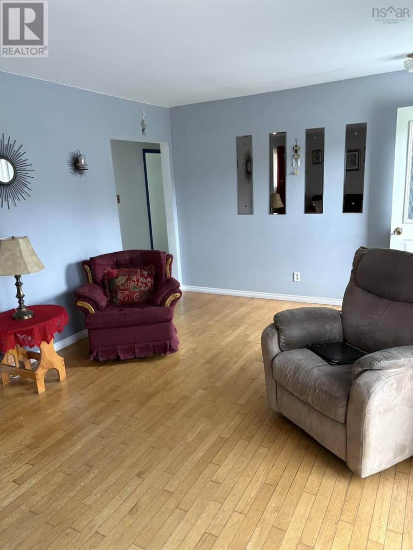111 Greenhill Drive — photo 24 of 24