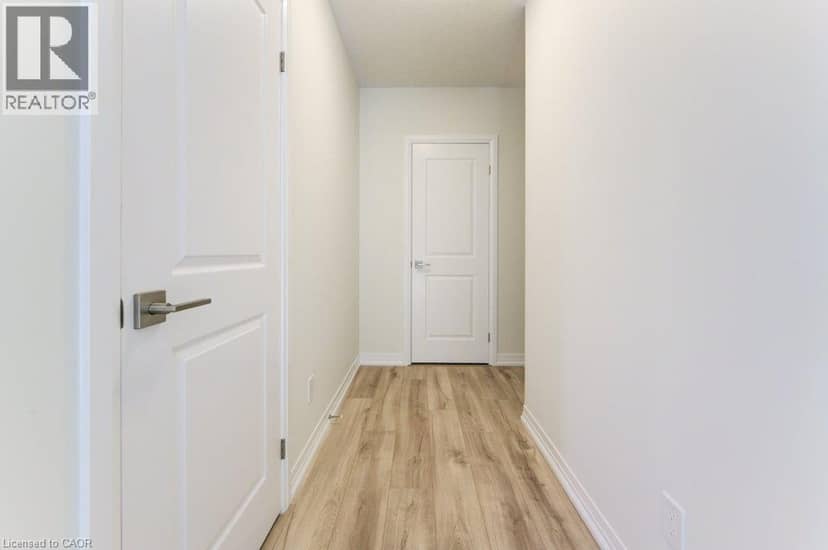 686 BENNINGER Drive — photo 18 of 29