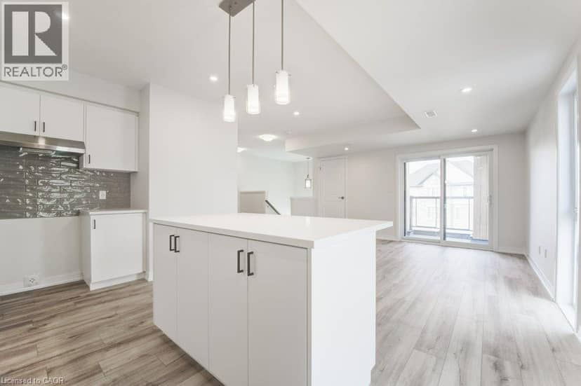 686 BENNINGER Drive — photo 17 of 29