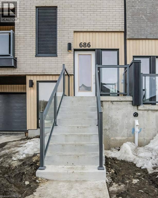 686 BENNINGER Drive, Kitchener, photo 5