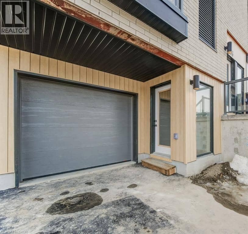 686 BENNINGER Drive, Kitchener, photo 4