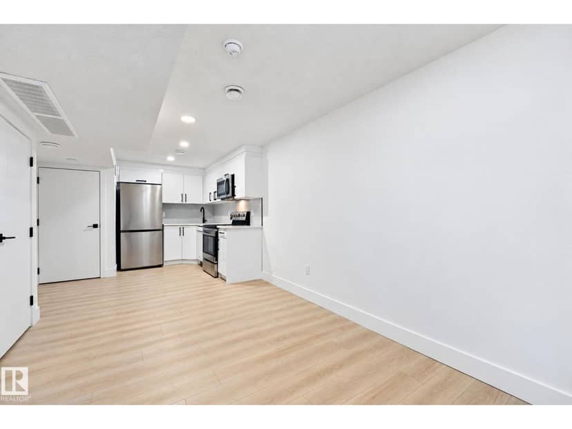 16507 91 AV NW — photo 30 of 40