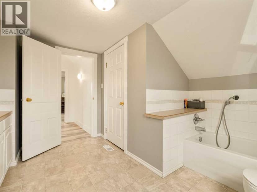 119 Kipp Street — photo 25 of 40