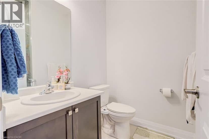1439 UPPER THAMES Drive — photo 33 of 40