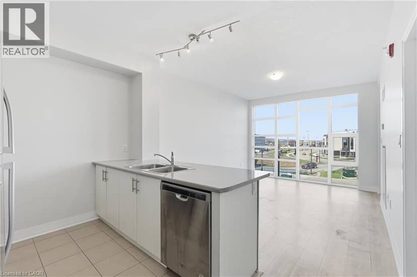 10 CONCORD Place Unit# 304 — photo 9 of 40