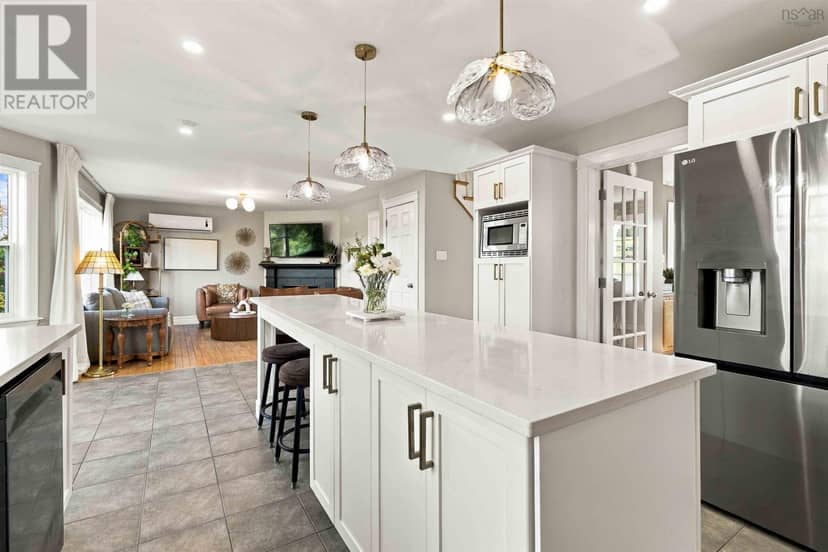 254 Robert Street — photo 12 of 40