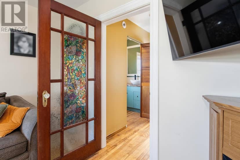 610 King Street — photo 20 of 40