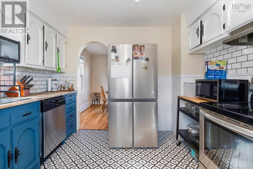 610 King Street — photo 12 of 40