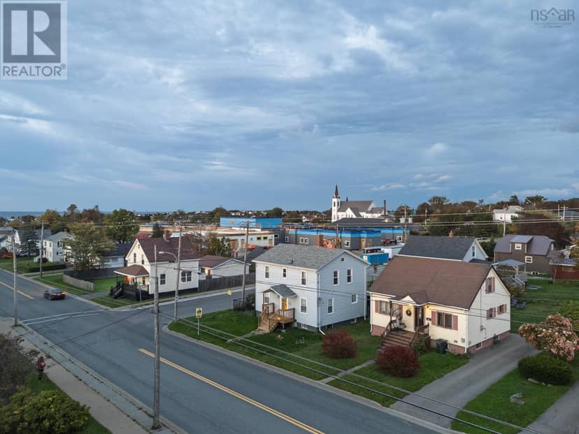 610 King Street, New Waterford, photo 4