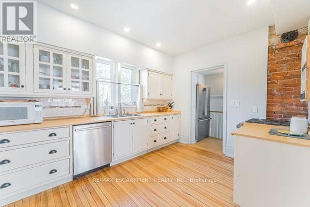79 McMurray Street, Bracebridge, photo 8