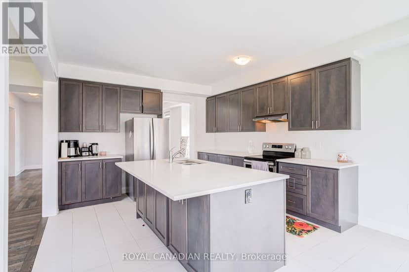 1439 Upper Thames Drive — photo 17 of 40