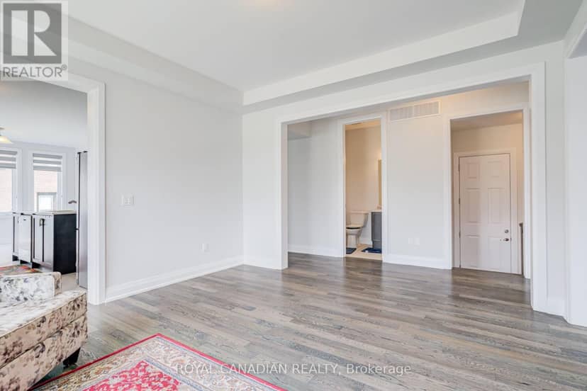 1439 Upper Thames Drive — photo 19 of 40