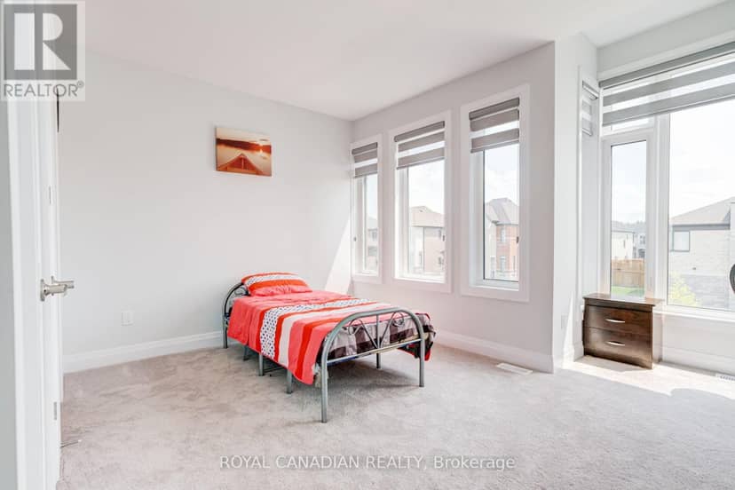 1439 Upper Thames Drive — photo 34 of 40