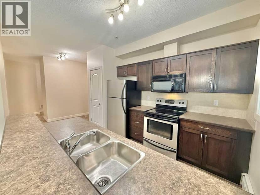202, 109 Seabolt Drive — photo 10 of 35