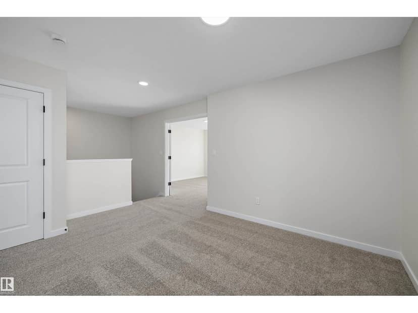 5308 Hawthorn Close SW — photo 23 of 40