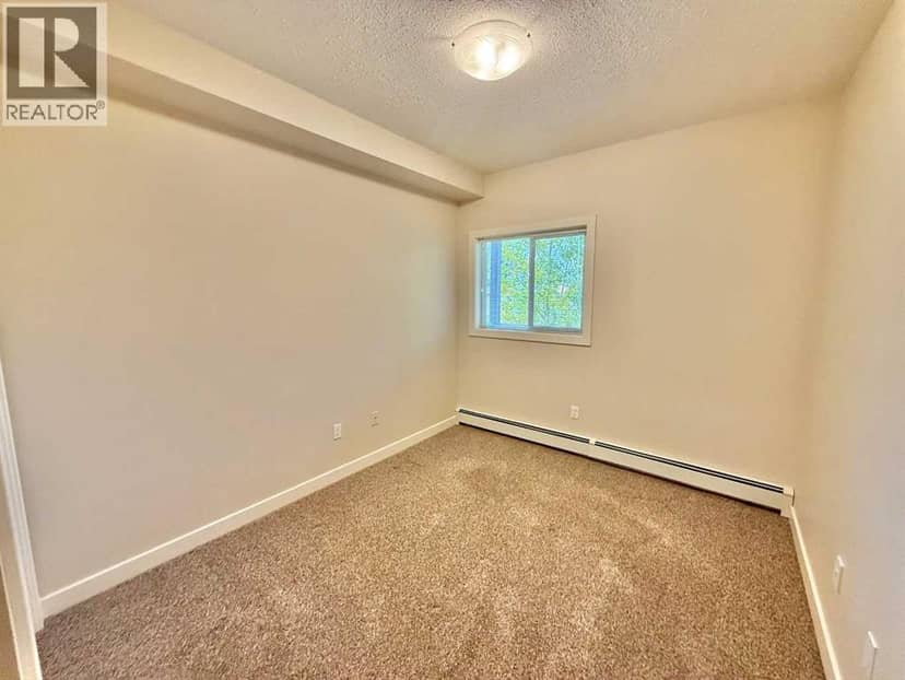 202, 109 Seabolt Drive — photo 15 of 35