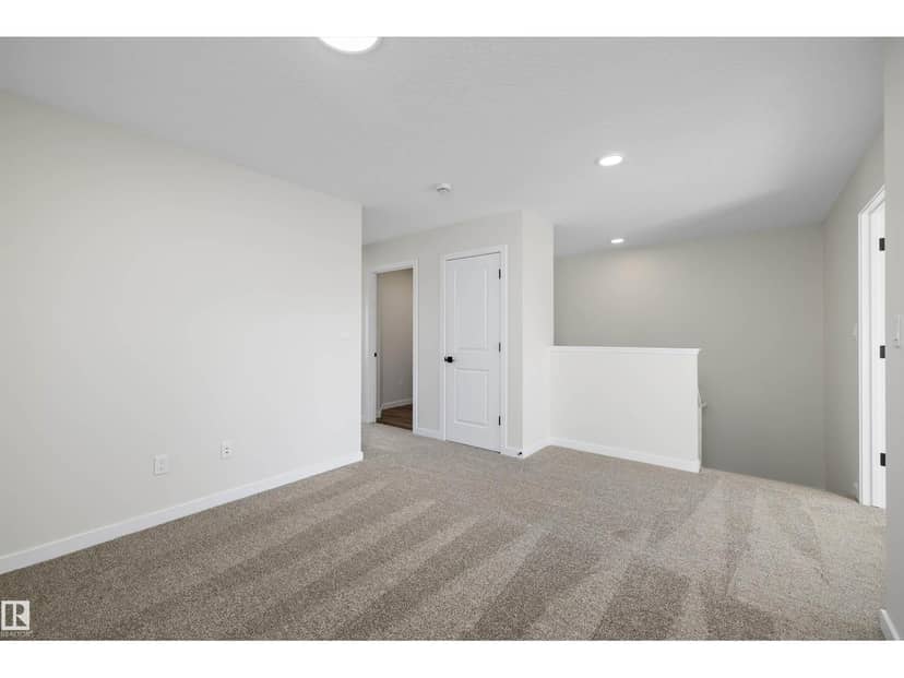 5308 Hawthorn Close SW — photo 22 of 40
