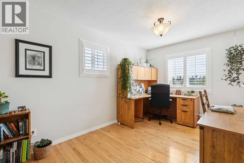 35 Royal Oak Gardens NW — photo 26 of 38
