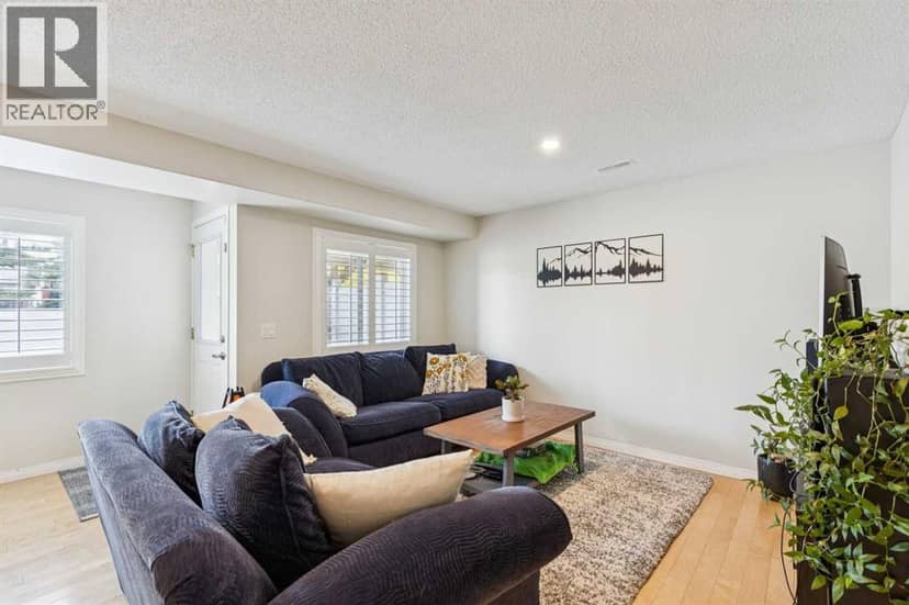 35 Royal Oak Gardens NW, Calgary, photo 5