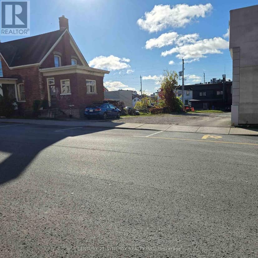 7 William Street E, Smiths Falls, photo 3