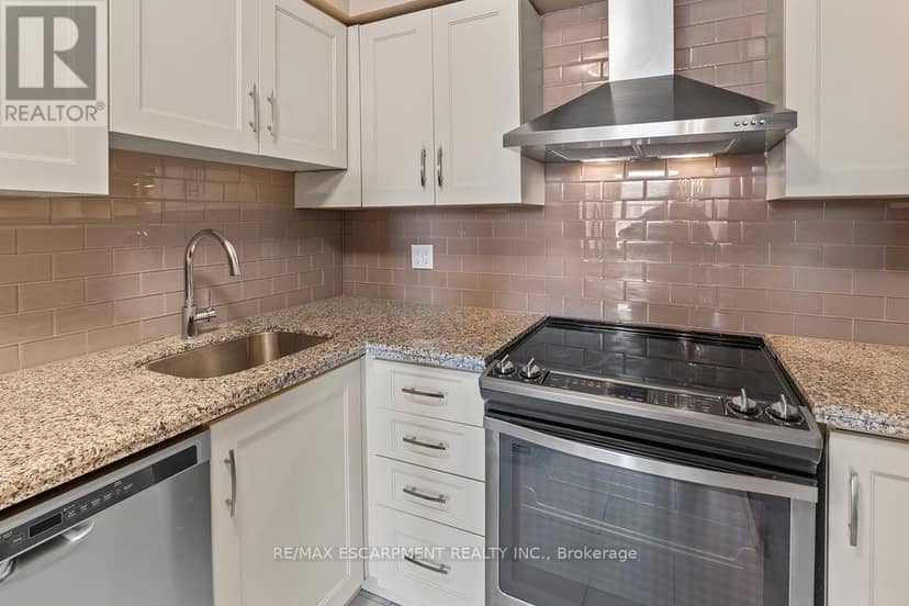 810 - 36 James Street S — photo 15 of 35