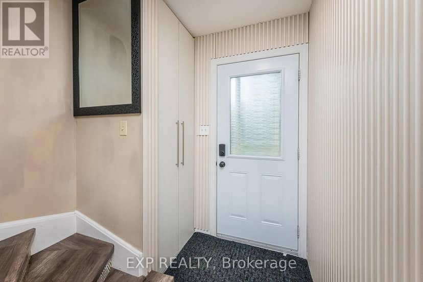 2 - 65 Scott Street — photo 3 of 40