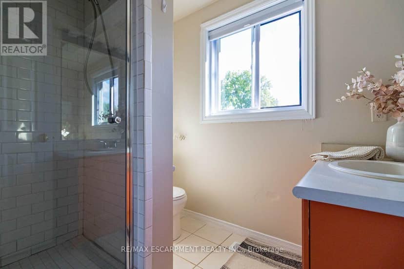 336 Jackson Street W — photo 24 of 40