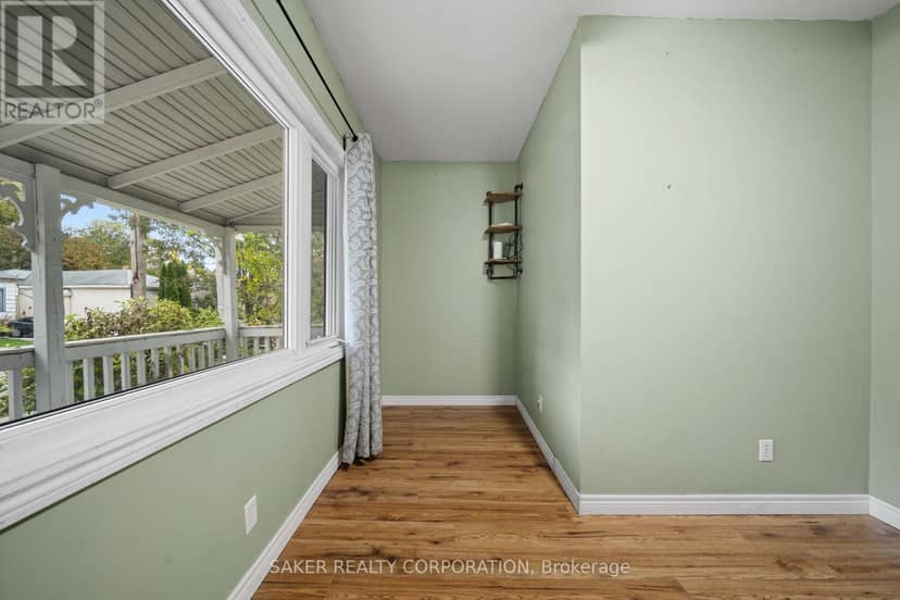 119 Clarence Street — photo 16 of 39