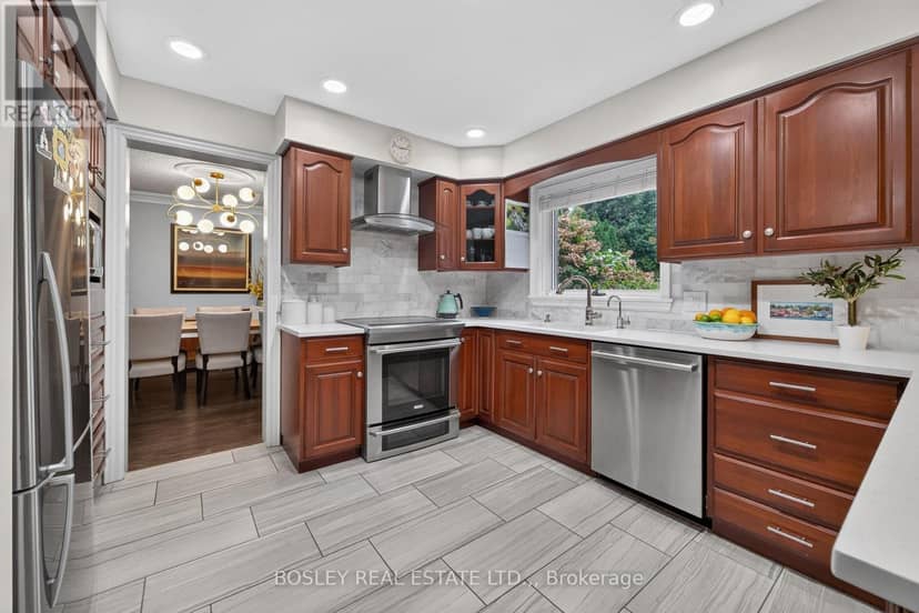 28 Arbour Glen Drive — photo 14 of 40