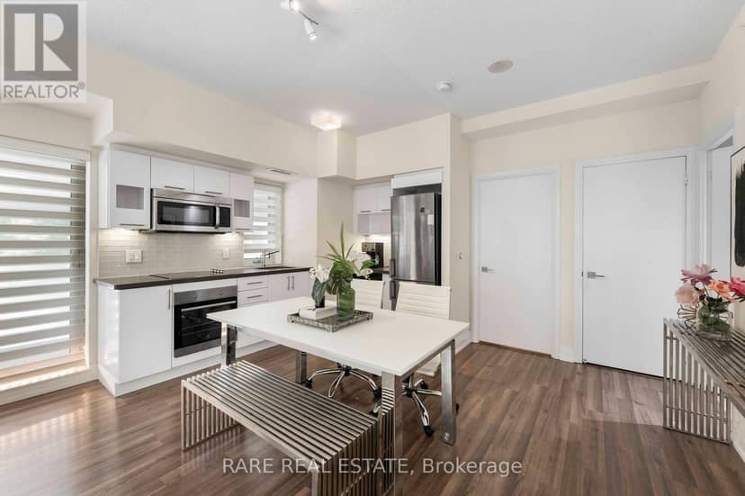 E113 - 555 Wilson Avenue — photo 11 of 37