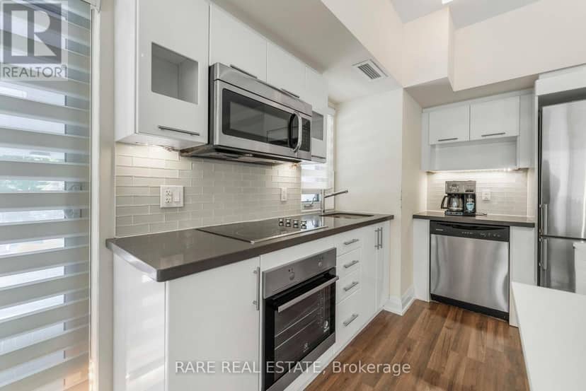 E113 - 555 Wilson Avenue — photo 13 of 37
