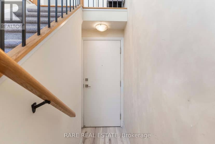 E113 - 555 Wilson Avenue, Toronto, photo 7