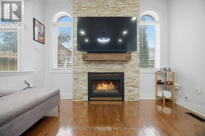 45 Skylark Drive — photo 14 of 40