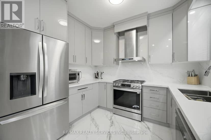 45 Skylark Drive — photo 19 of 40