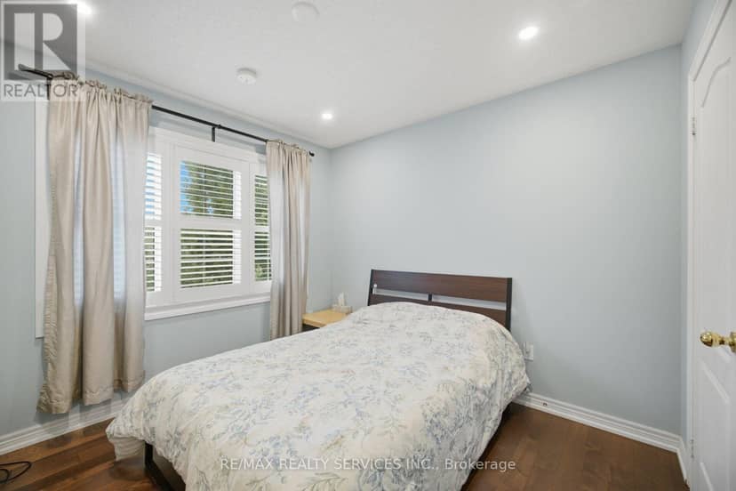 45 Skylark Drive — photo 33 of 40