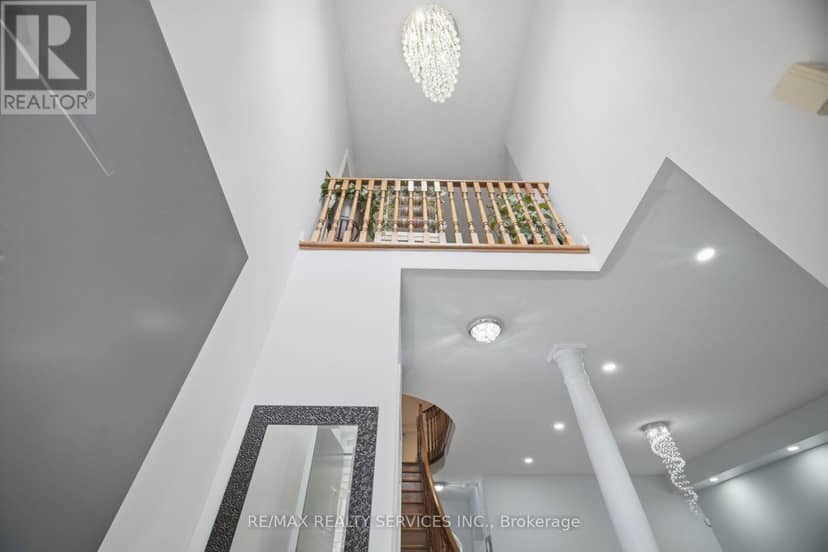 45 Skylark Drive, Vaughan, photo 7