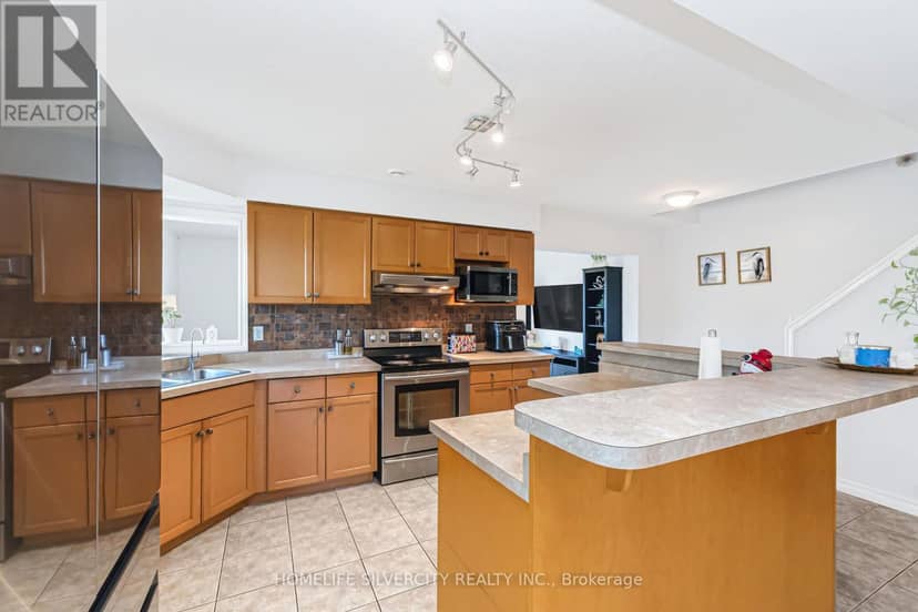 27 - 20 Shackleton Drive — photo 21 of 40