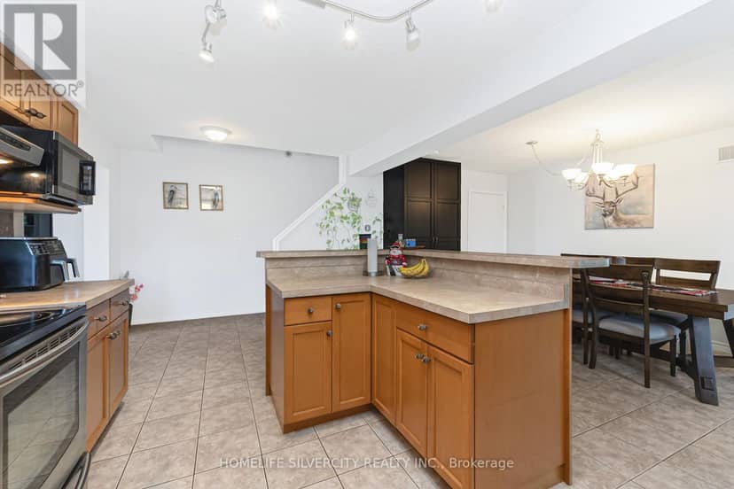 27 - 20 Shackleton Drive — photo 22 of 40