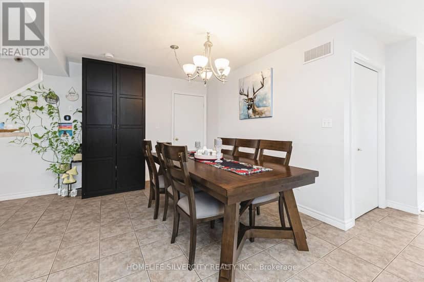 27 - 20 Shackleton Drive — photo 24 of 40