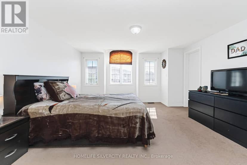 27 - 20 Shackleton Drive — photo 26 of 40