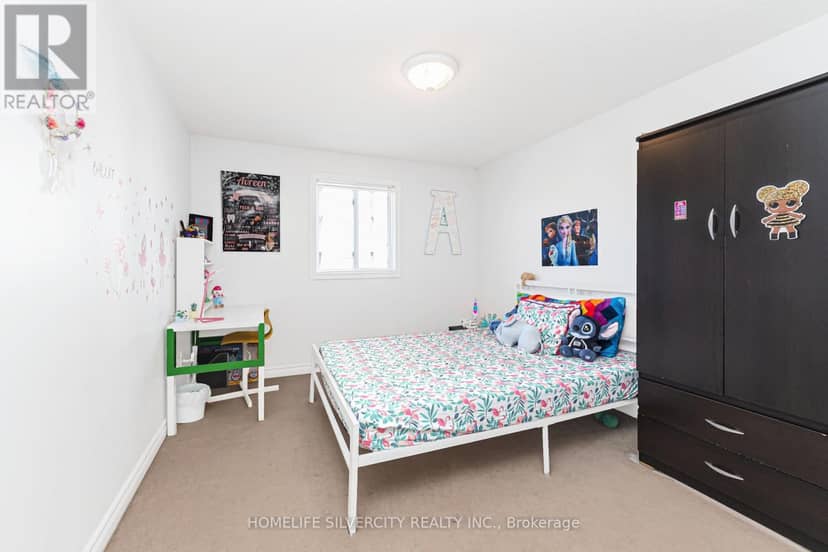 27 - 20 Shackleton Drive — photo 30 of 40