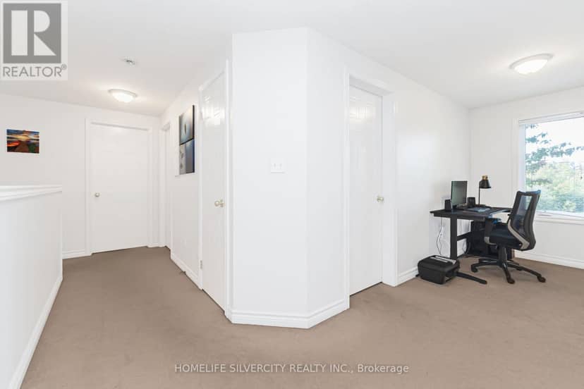 27 - 20 Shackleton Drive — photo 32 of 40