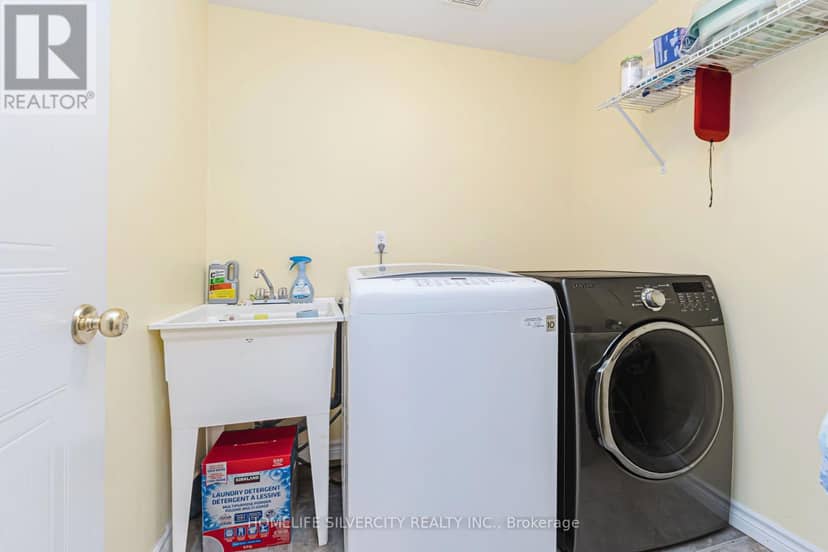 27 - 20 Shackleton Drive — photo 36 of 40