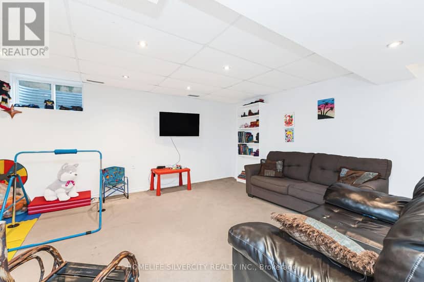 27 - 20 Shackleton Drive — photo 40 of 40